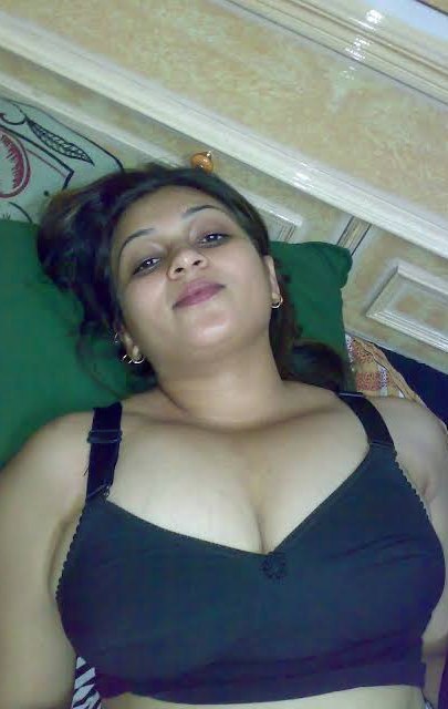 Pakistani Girl Dirty Talk_MdiskVideo_164994d868c01a.jpg